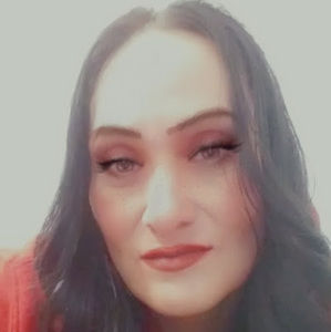 Meet your Posher, Brenda